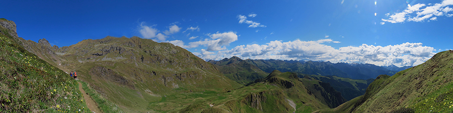 Dal Monte Foppa i sent. 109-101 , i Monti Triomen, Valletto, Ponteranica ed oltre